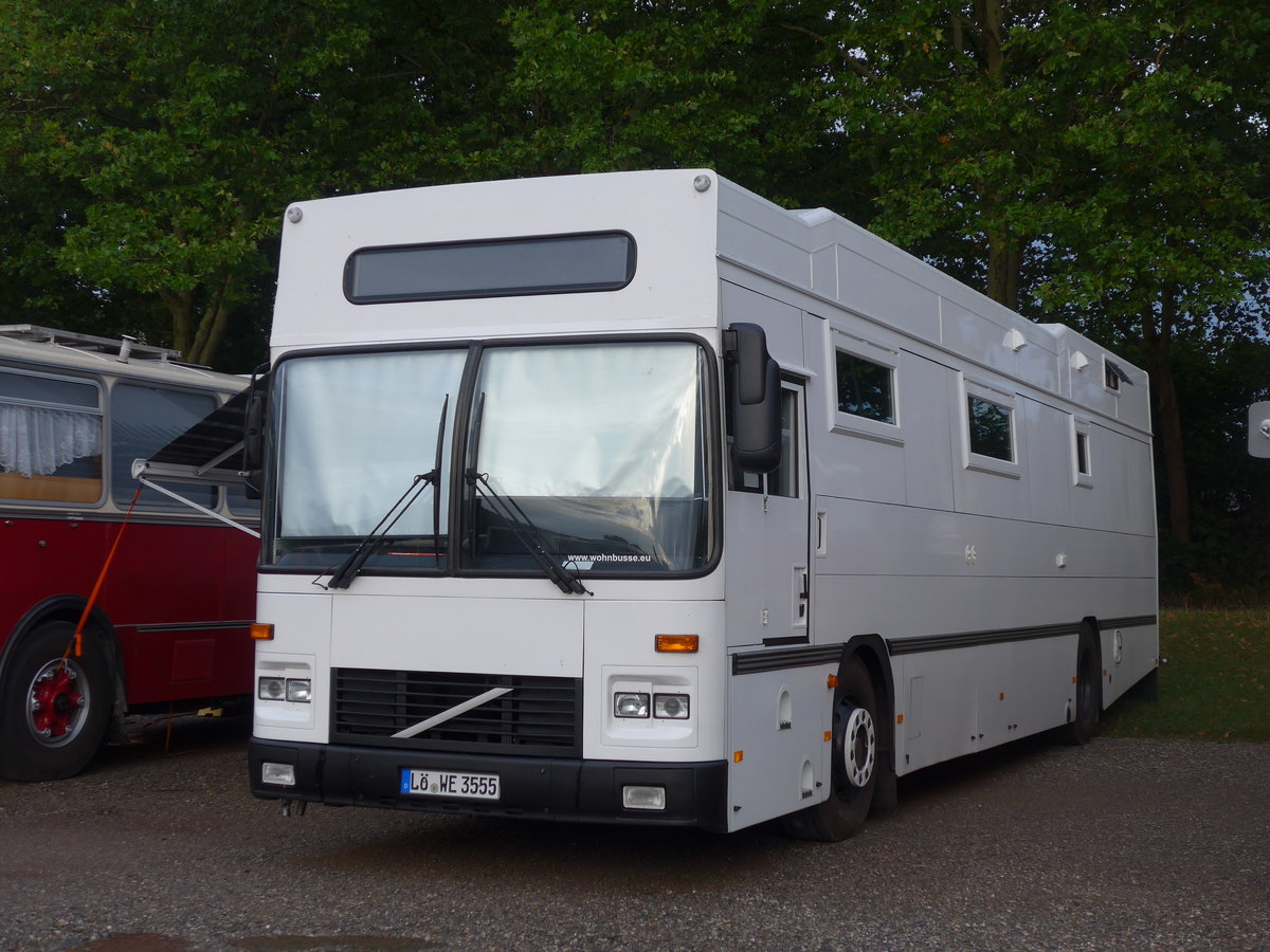 (195'871) - Volvo - L�-WE 5555 - am 17. August 2018 in Wettingen, Zirkuswiese