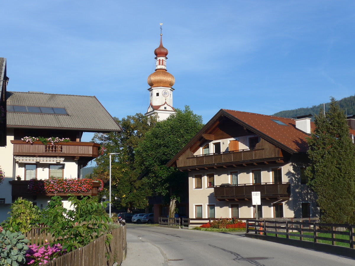 (196'843) - Kirche und H�user am 11. September 2018 in Radfeld