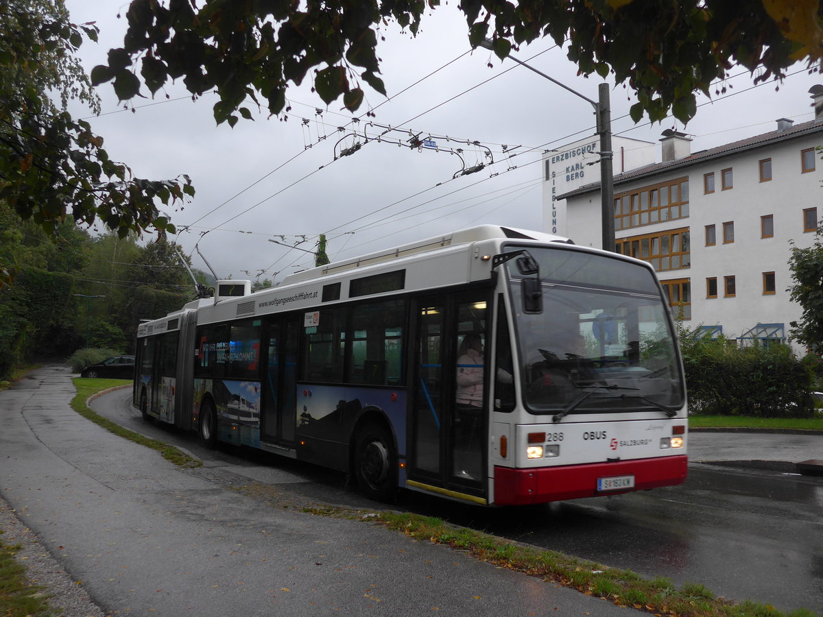 (197'419) - OBUS Salzburg - Nr. 288/S 163 KW - Van Hool Gelenktrolleybus am 14. September 2018 beim Bahnhof Salzburg Sd