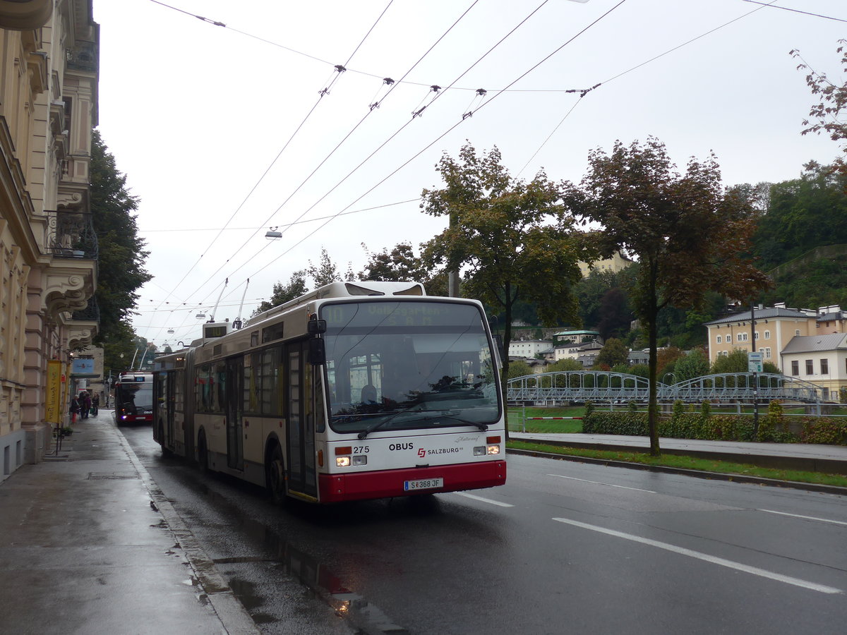 (197'491) - OBUS Salzburg - Nr. 275/S 368 JF - Van Hool Gelenktrolleybus (ex Nr. 0375) am 14. September 2018 in Salzburg, Mozartsteg