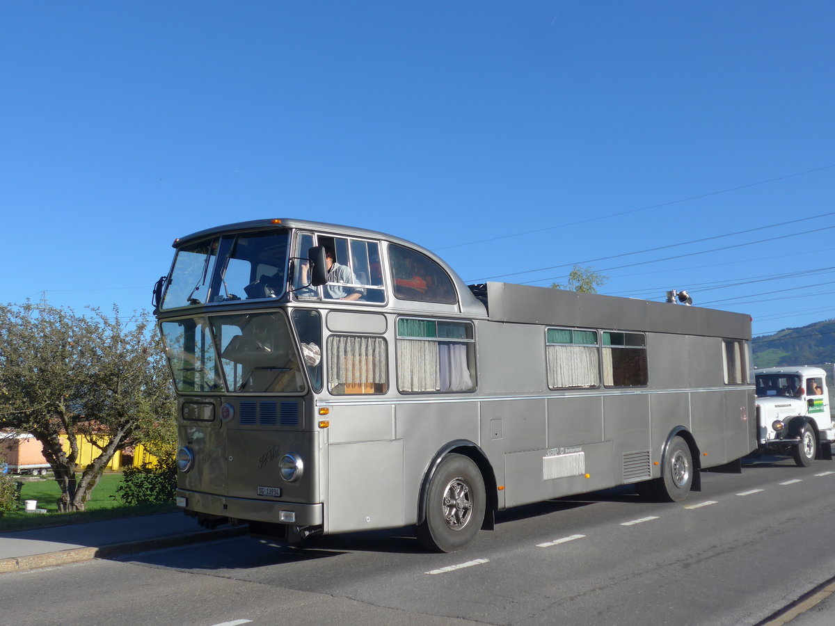 (198'182) - Schneider, Schmerikon - SG 13'934 - FBW/Tscher Hochlenker (ex Basler, Hofstetten; ex VBZ Zrich Nr. 244) am 13. Oktober 2018 in Bilten, Schniserstrasse