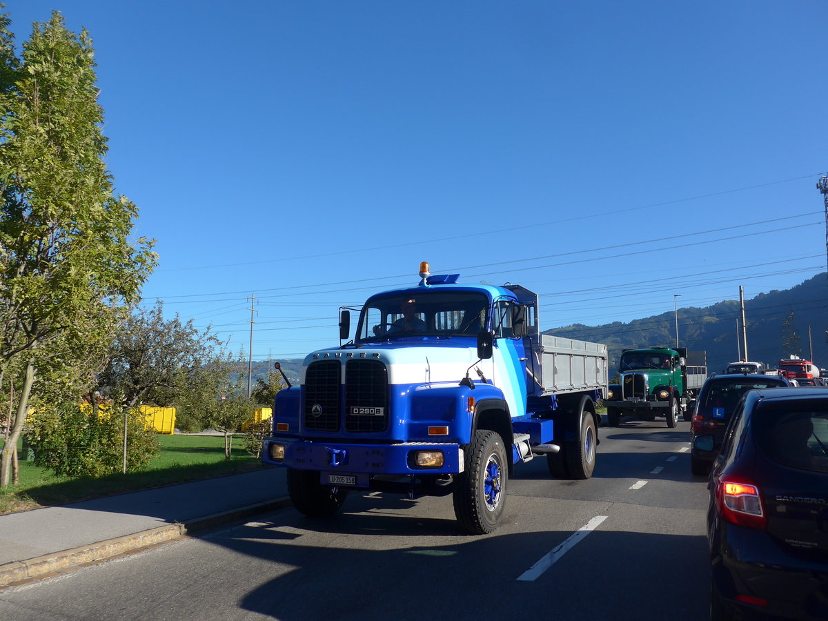 (198'207) - Saurer - LU 205'158 - am 13. Oktober 2018 in Bilten, Sch�niserstrasse