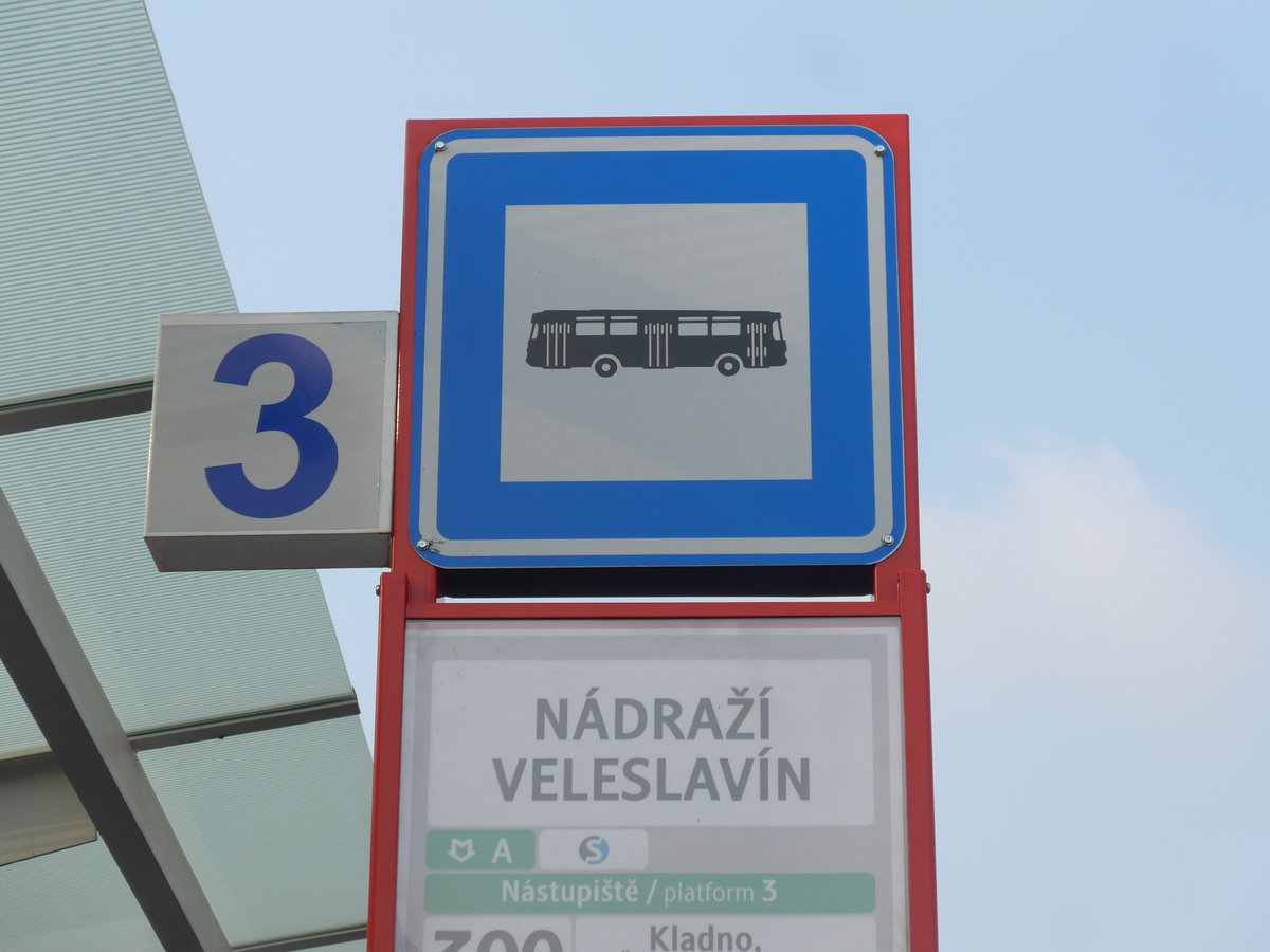 (198'521) - Bus-Haltestelle - Praha, N�draz� Valeslav�n - am 19. Oktober 2018