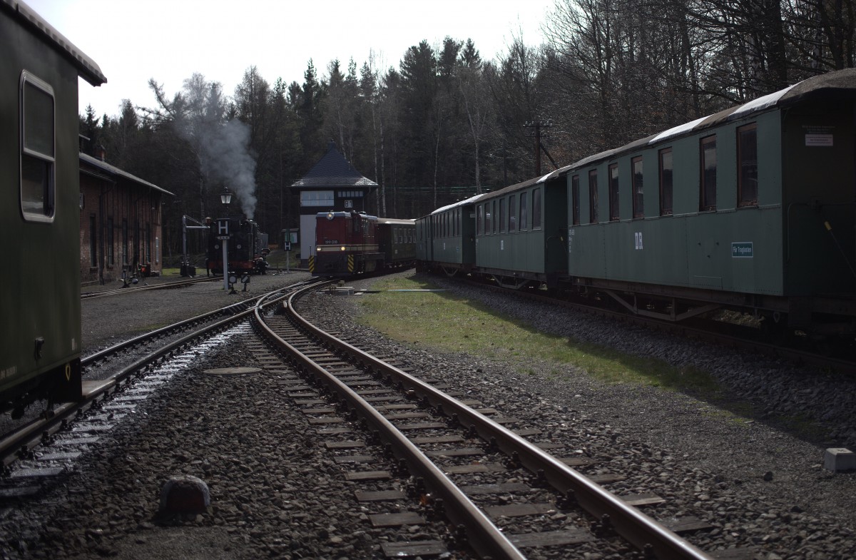 199 018 bei der Einfahrt in Bertsdorf. 12.04.2015 15:16 Uhr.