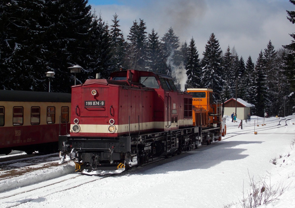 199 874-9 bei der Durchfahrt mit der Schneefr�se in Schierke am 03.04.2015.Fotograf war Stefan Marx.