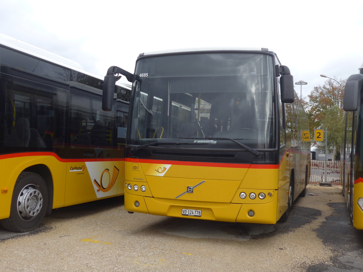 (199'000) - CarPostal Ouest - VD 124'778 - Volvo am 28. Oktober 2018 in Yverdon, Garage