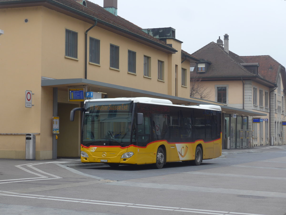 (199'258) - CarPostal Ouest - JU 39'789 - Mercedes am 4. November 2018 beim Bahnhof Delmont