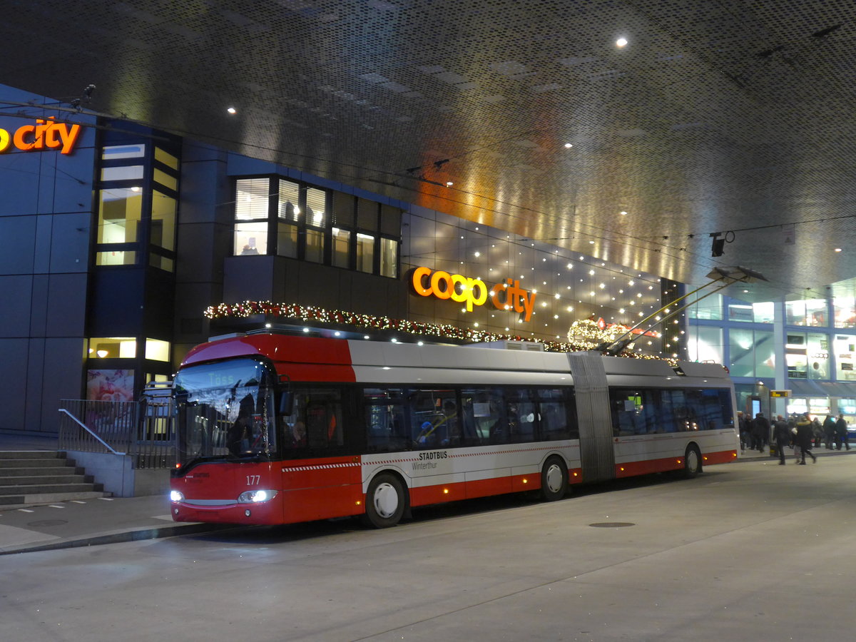 (199'559) - SW Winterthur - Nr. 177 - Solaris Gelenktrolleybus am 24. November 2018 beim Hauptbahnhof Winterthur