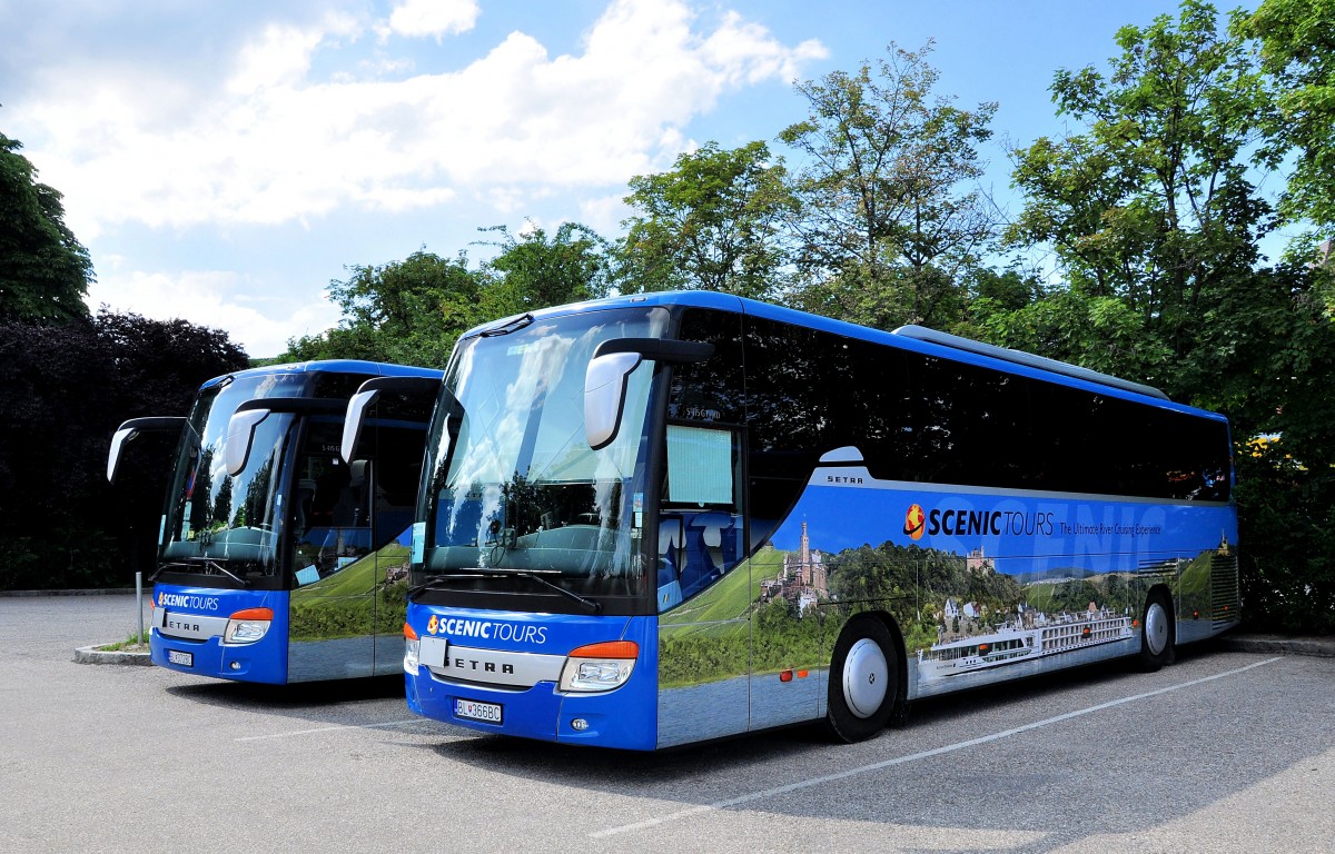 2 mal SETRA 415 GT-HD von BLAGUSS / Slowakia, Scenic Tours am 5.7.2013 in Krems an der Donau.