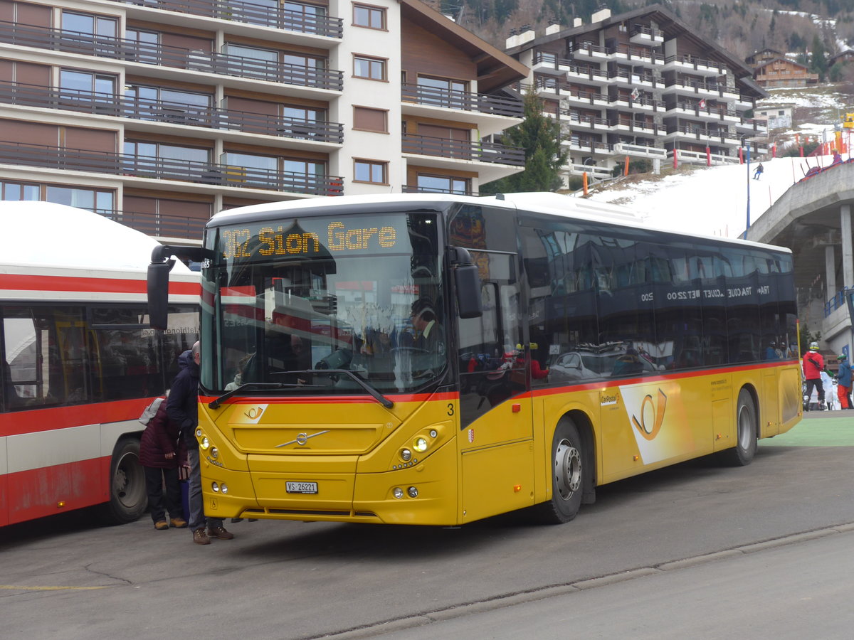 (200'367) - Lathion, Sion - Nr. 3/VS 26'221 - Volvo am 30. Dezember 2018 in Haute-Nendaz, Tlcabine