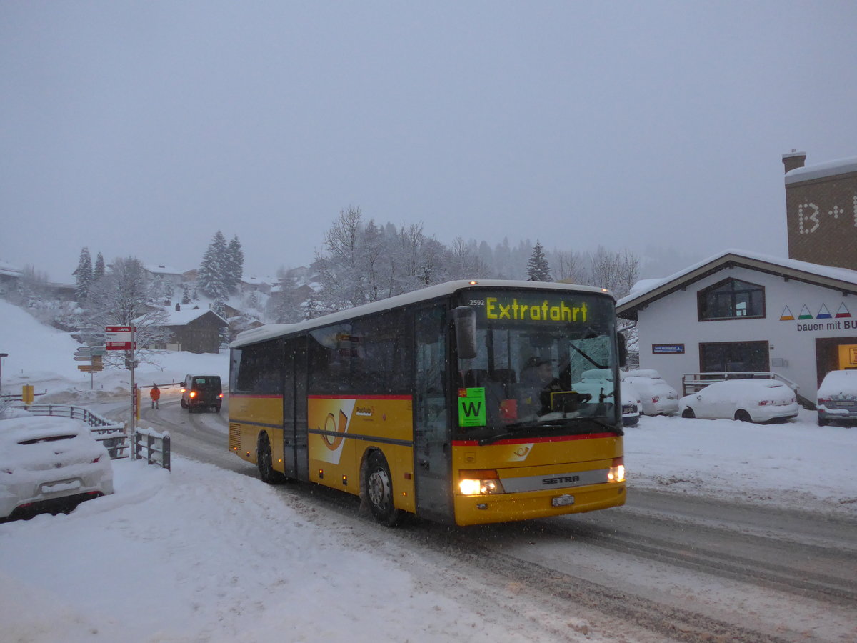 (201'016) - Spring, Schwenden - BE 26'671 - Setra am 13. Januar 2019 in Adelboden, Oey