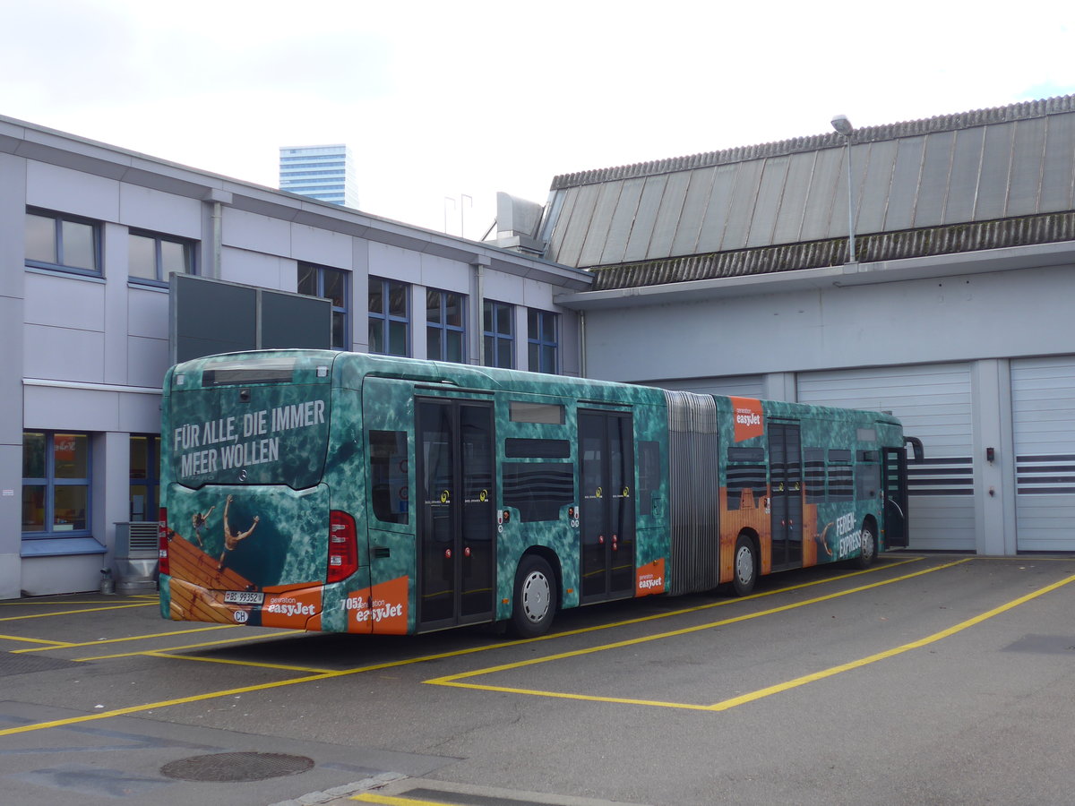 (201'530) - BVB Basel - Nr. 7052/BS 99'352 - Mercedes am 11. Februar 2019 in Basel, Garage Rankstrasse