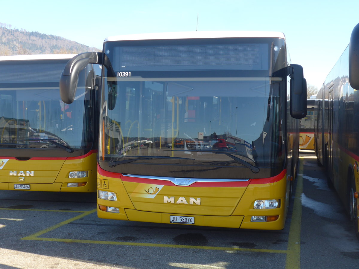 (201'585) - CarPostal Ouest - JU 52'076 - MAN (ex Nr. 38) am 16. Februar 2019 in Develier, Parkplatz