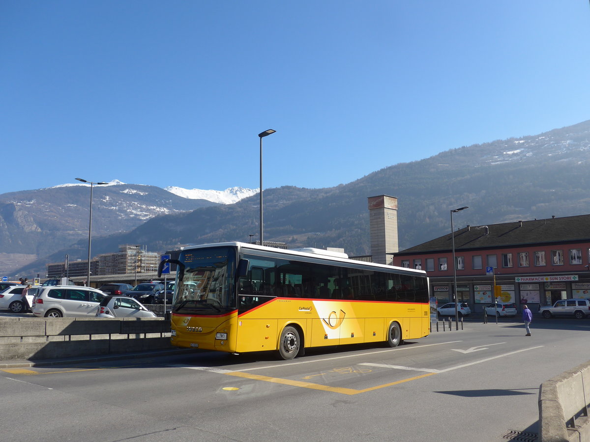 (201'787) - Mabillard, Lens - VS 12'529 - Iveco am 24. Februar 2019 beim Bahnhof Sion