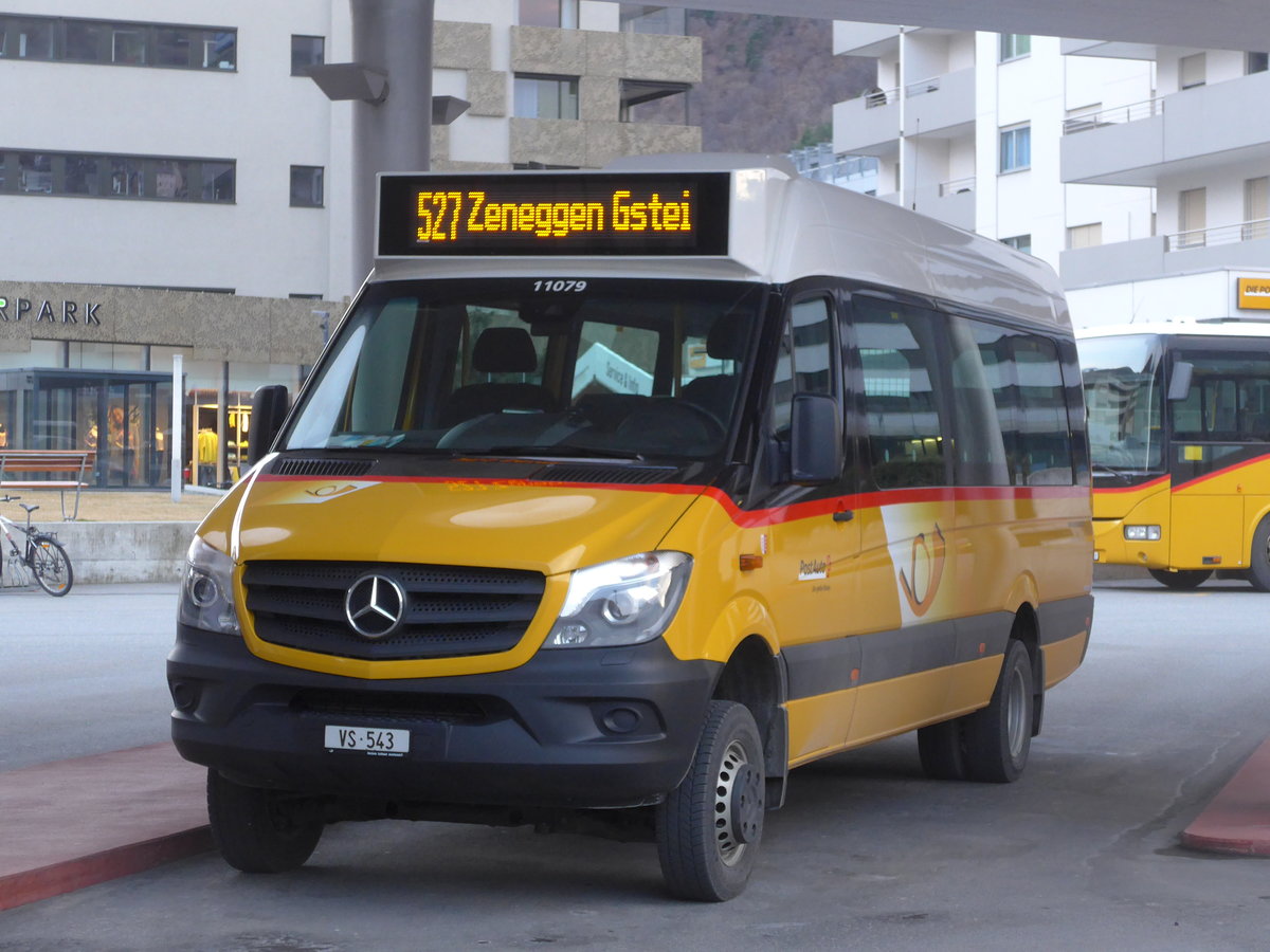 (201'916) - Autotour, Visp - VS 543 - Mercedes am 3. Mrz 2019 beim Bahnhof Visp