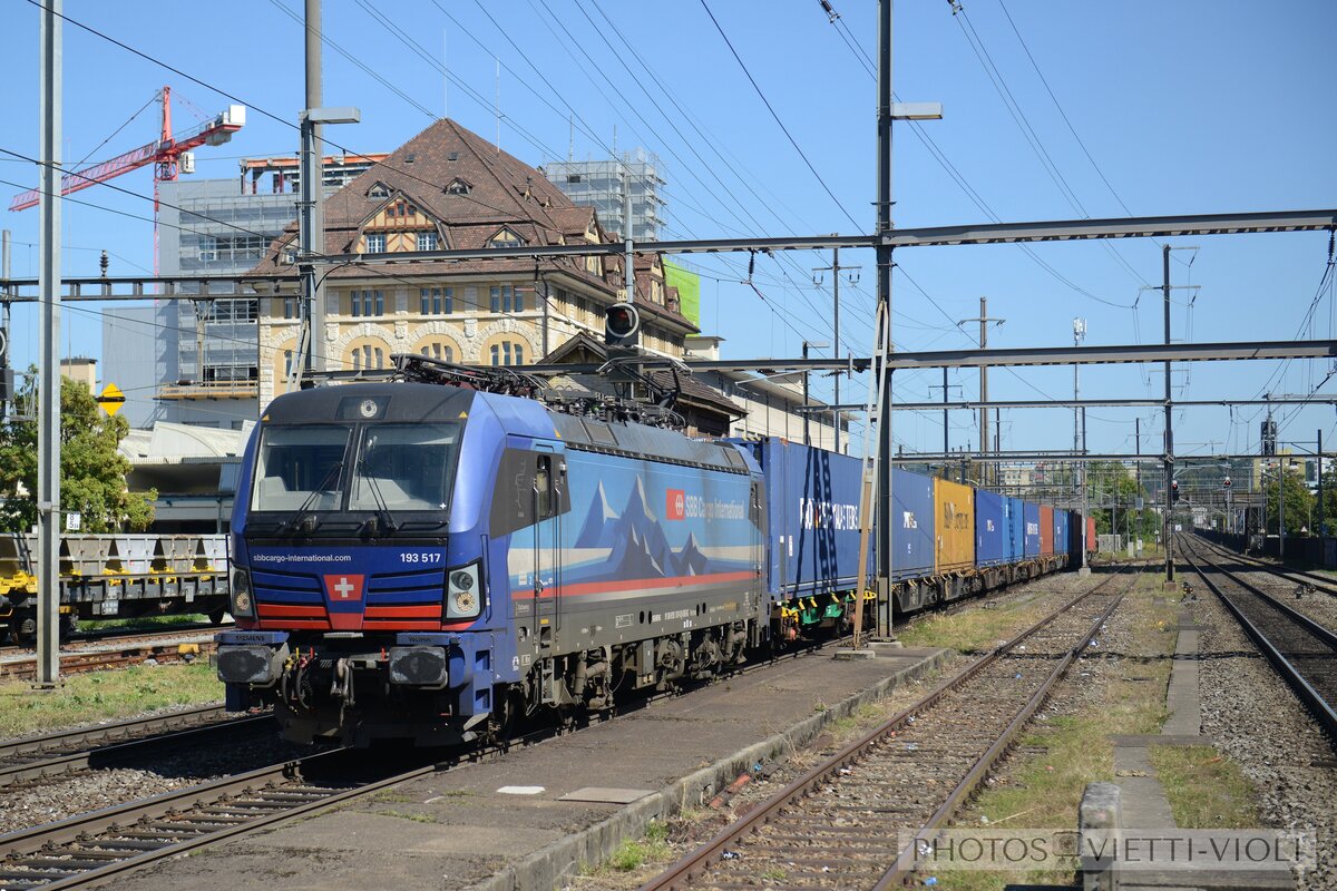 2023-09-10, SBB CFF FFS Cargo Pratteln
Locomotive lectrique Siemens Vectron
Br 193 517 [Adda] 