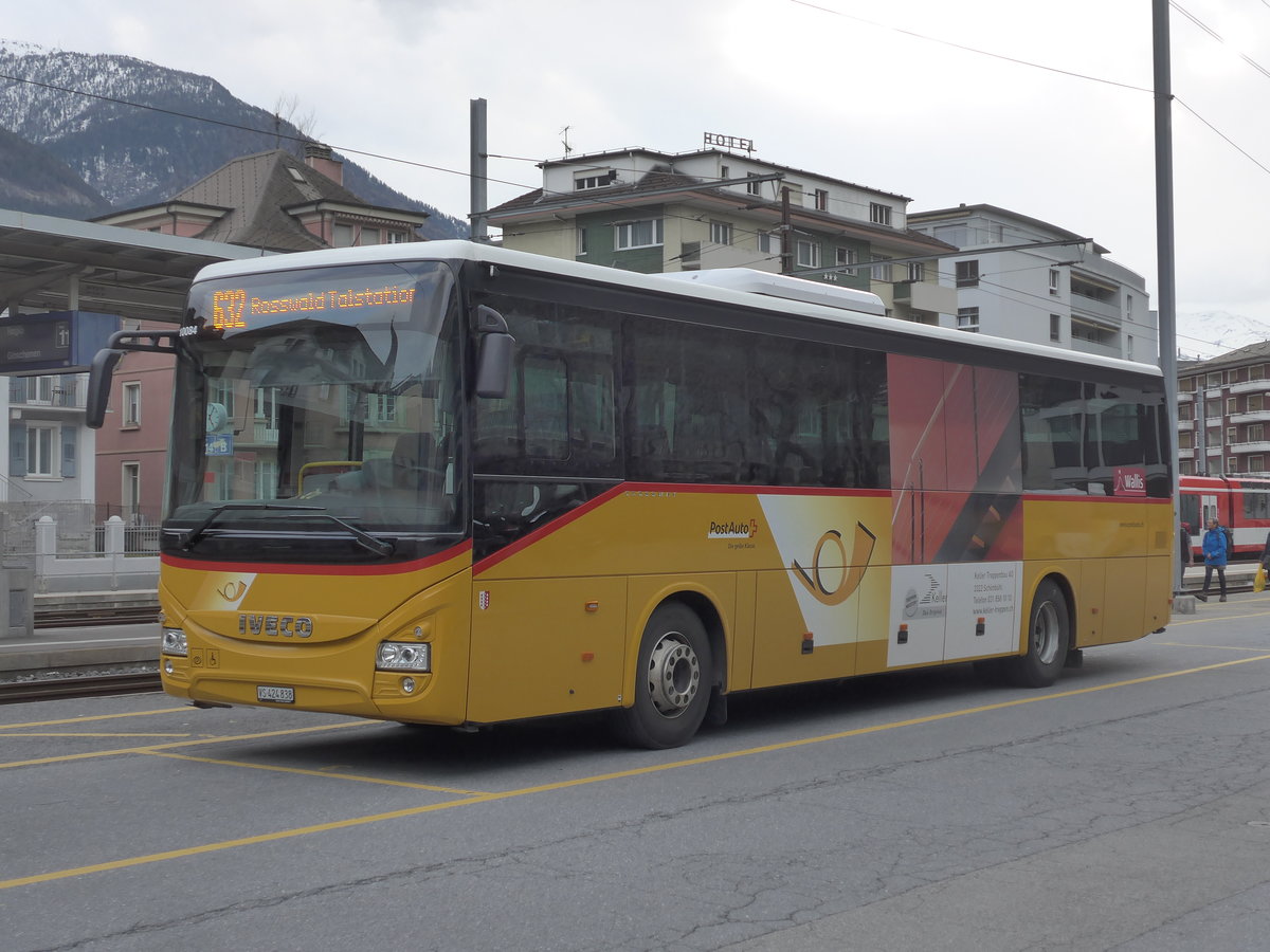 (202'474) - PostAuto Wallis - VS 424'838 - Iveco am 17. Mrz 2019 beim Bahnhof Brig