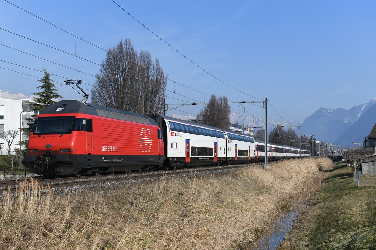2025-02-06.SBB CFF FFS Sion
locomotive électrique Re 460 009  Le Jet d'eau 