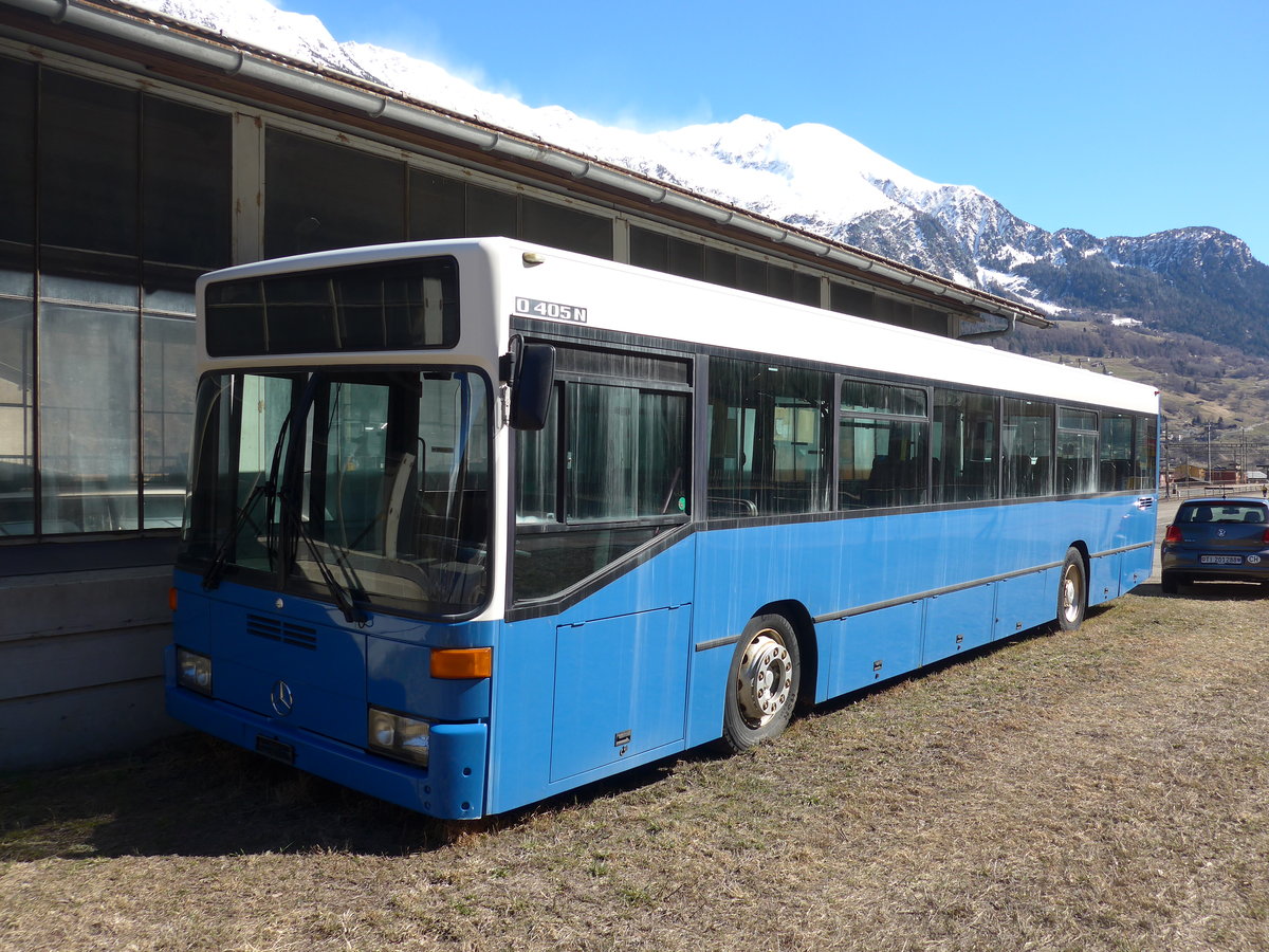 (202'545) - Meyer, Gschenen - Mercedes (ex VBL Luzern Nr. 555; ex Gowa, Luzern Nr. 55) am 19. Mrz 2019 in Ambri, Garage Marchetti