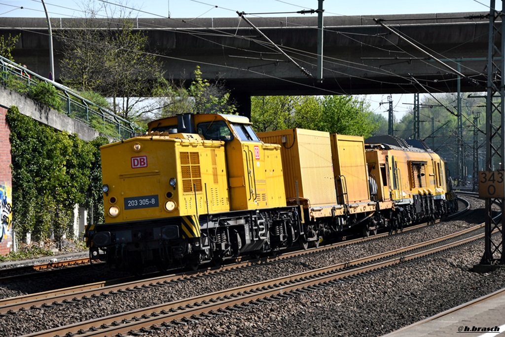 203 305 fuhr mit einen bauzug durch hh-harburg,25.04.19