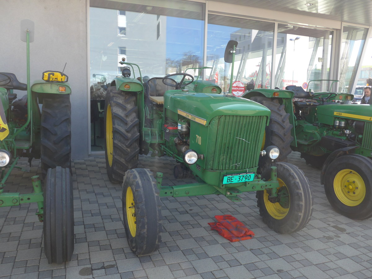 (203'210) - John Deere - BE 3790 - am 24. M�rz 2019 in Granges-Paccot, Forum-Fribourg
