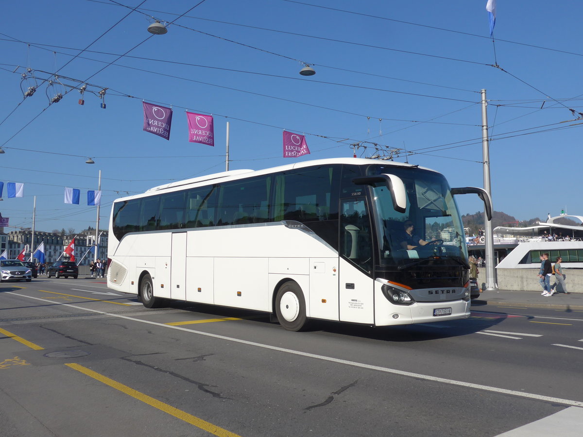 (203'358) - Aus Kroatien: Hiems, Split - ST 7161-N - Setra am 30. Mrz 2019 in Luzern, Bahnhofbrcke