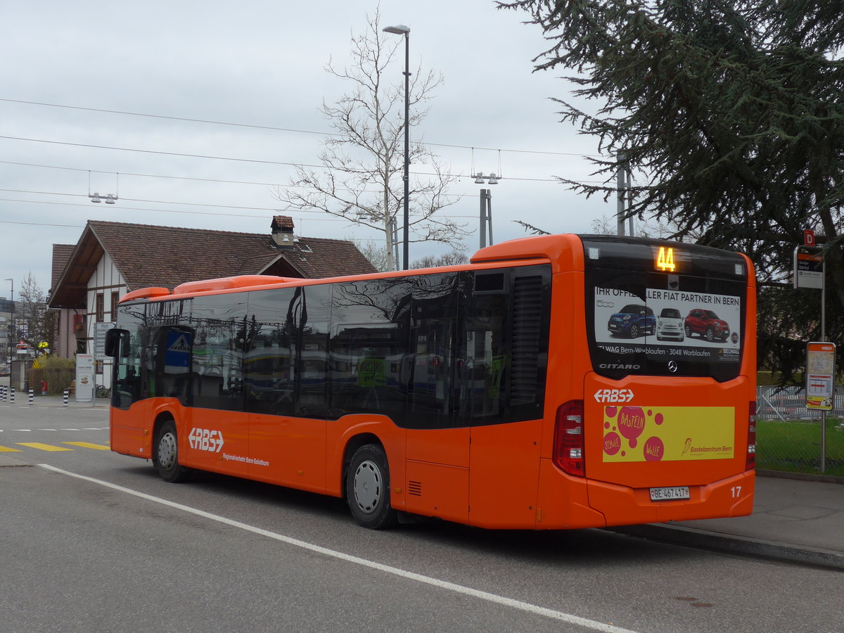 (203'461) - RBS Worblaufen - Nr. 17/BE 467'417 - Mercedes am 7. April 2019 beim Bahnhof Gmligen