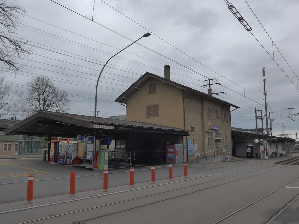 (203'462) - Der Bahnhof G�mligen am 7. April 2019