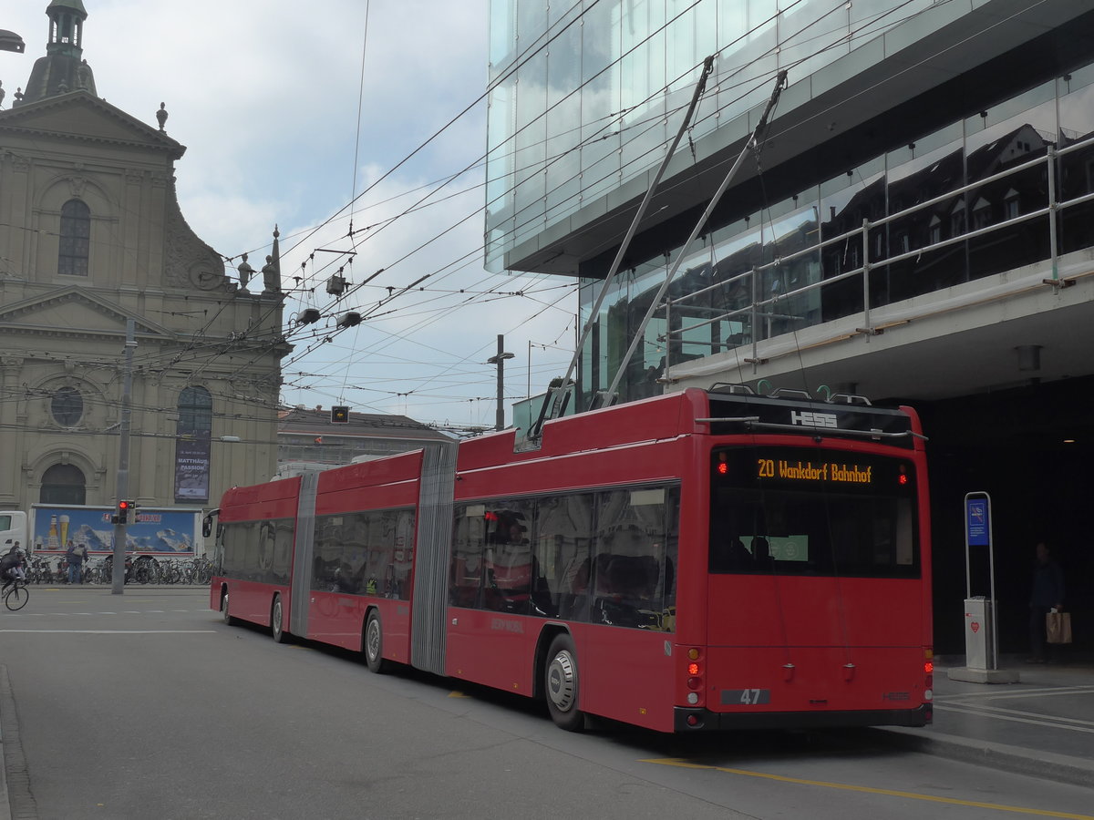 (203'703) - Bernmobil, Bern - Nr. 47 - Hess/Hess Doppelgelenktrolleybus am 15. April 2019 beim Bahnhof Bern