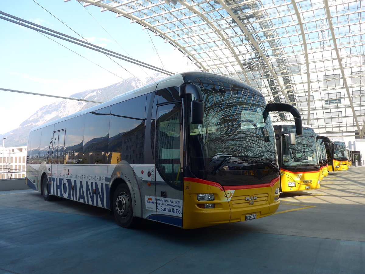 (203'805) - PostAuto Graubnden - GR 162'988 - MAN am 19. April 2019 in Chur, Postautostation