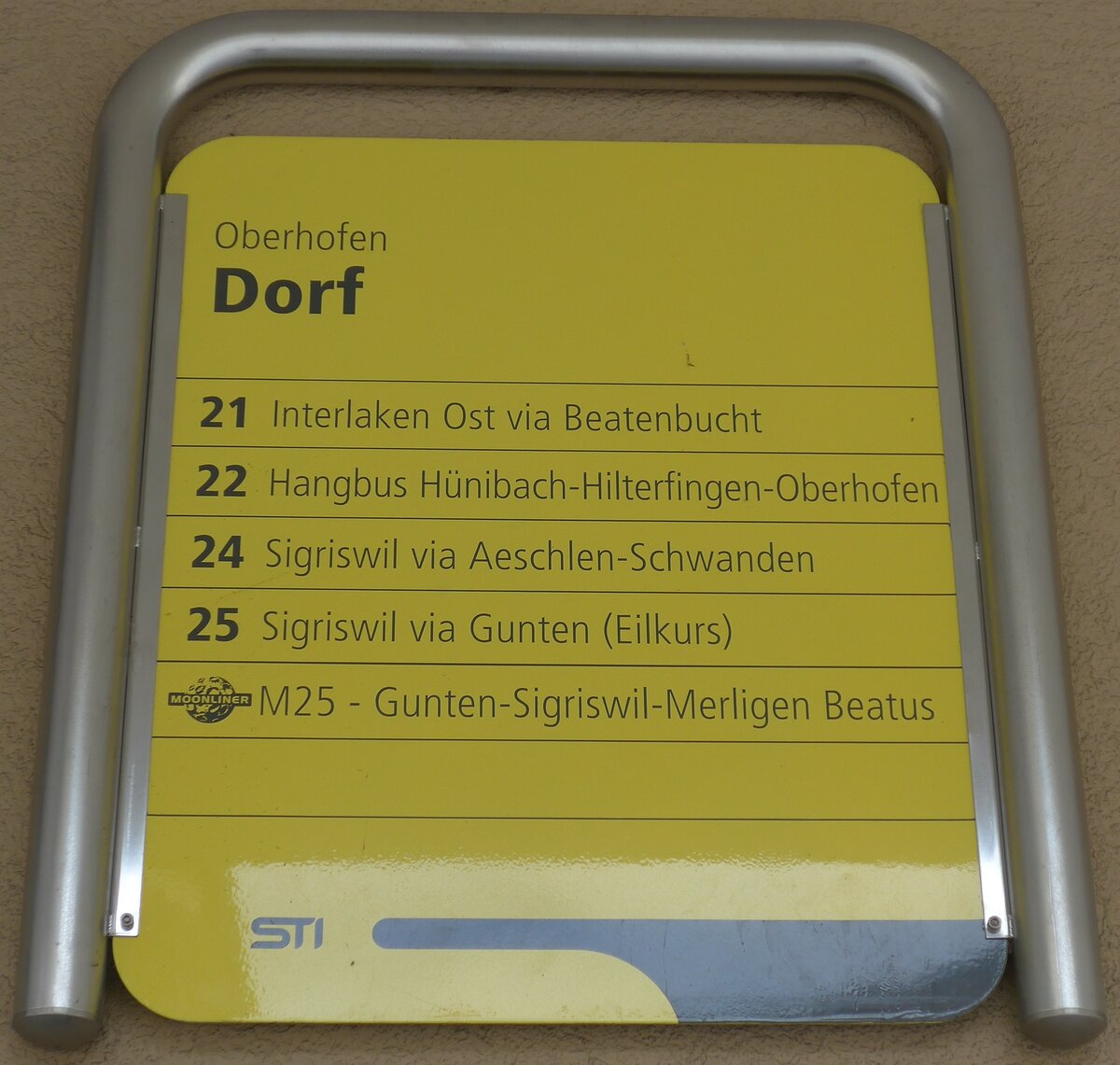 (203'848) - STI-Haltestellenschild - Oberhofen, Dorf - am 21. April 2019