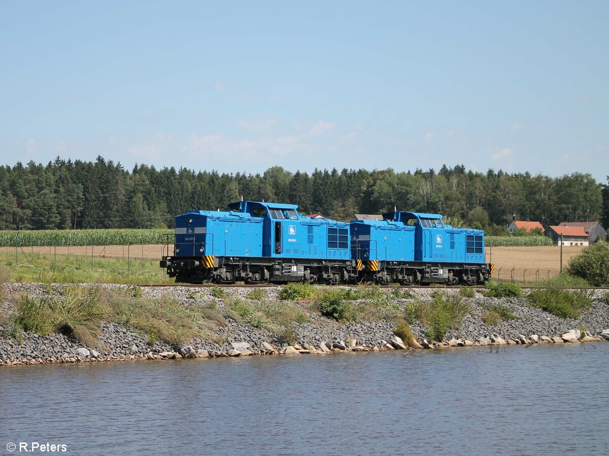 204 010-6 + 204 011-5 Lz am Rechenweiher unterwegs nach Weiden um ein Kesselzug zu holen beim Hauer Tanklager. 14.08.21