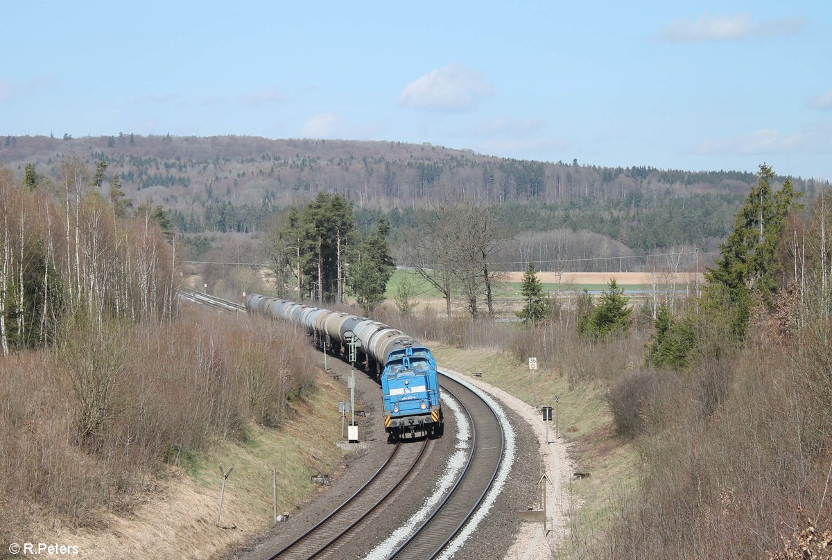 204 012 und 204 031 ziehten kurz vor Wiesau den Hauer-Kesselzug nach Weiden West. 10.04.20