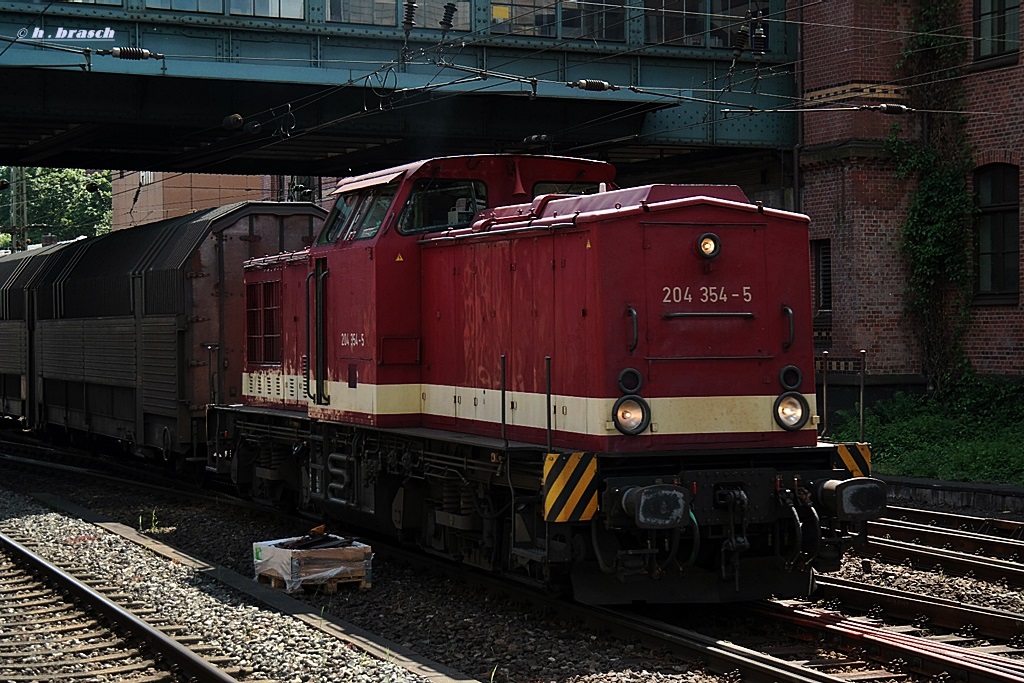 204 354-5 ist mit einen ganzzug durch hh-harburg gefahren,datum 06.06.14