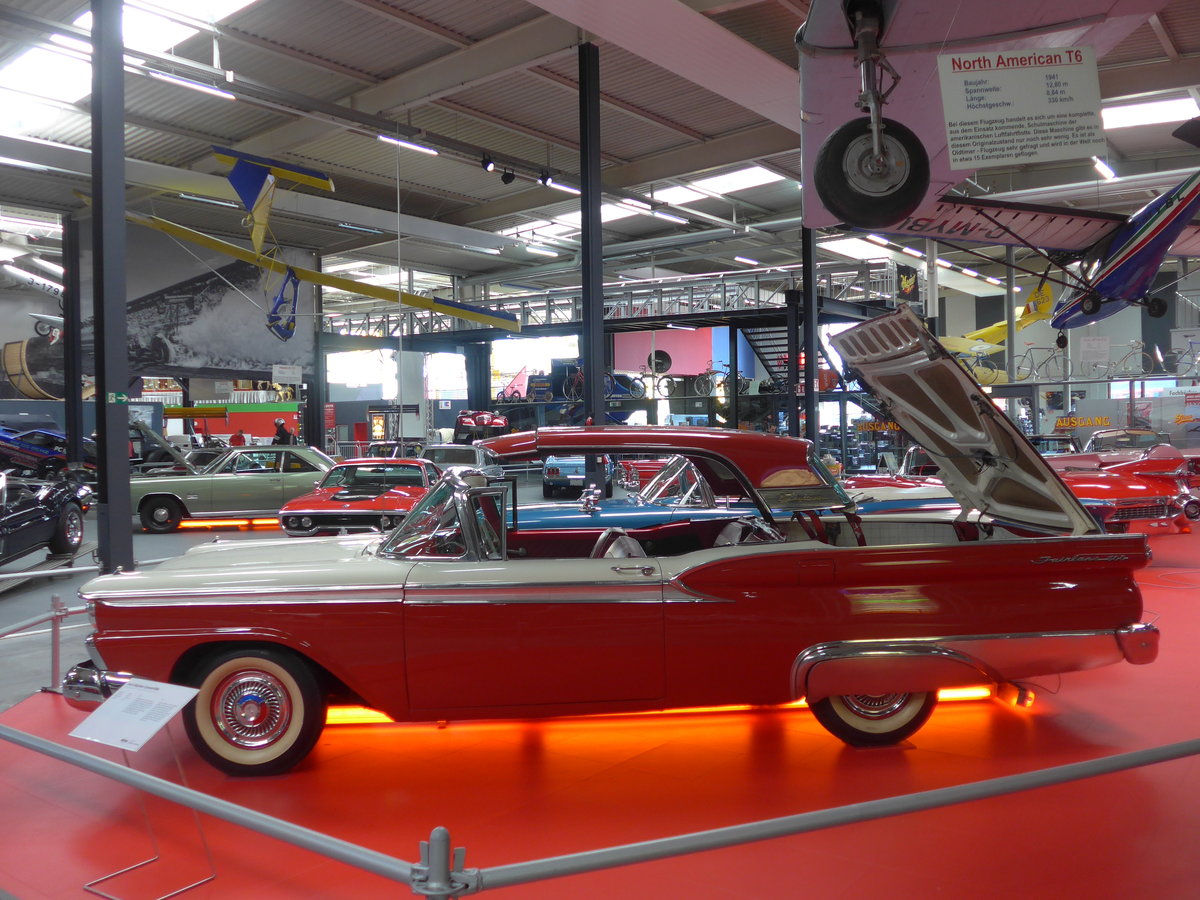 (205'012) - Ford - SKYLINER - am 13. Mai 2019 in Sinsheim, Museum