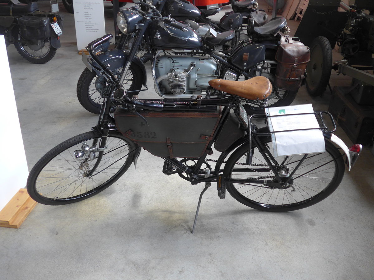 (205'262) - Milit�rvelo am 18. Mai 2019 in Neuheim, ZDT