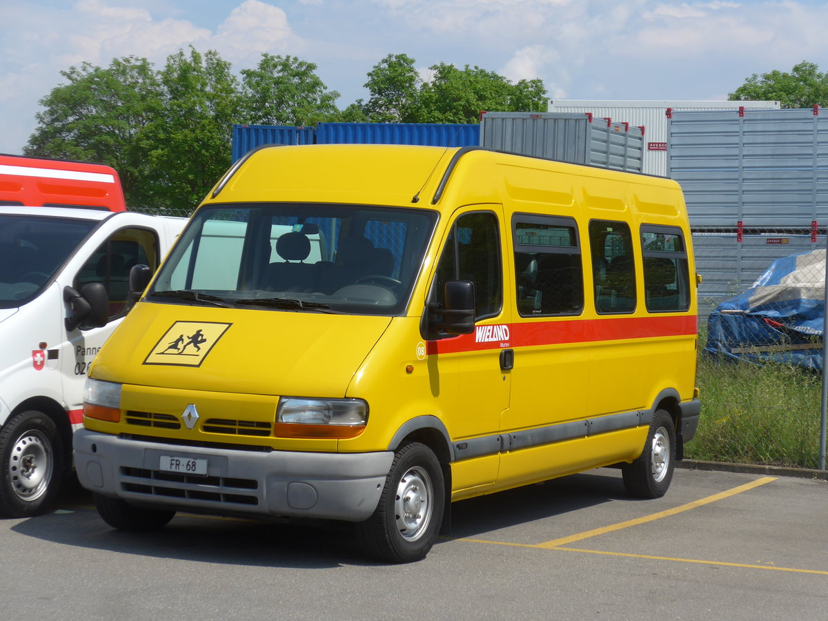 (205'387) - Wieland, Murten - Nr. 8/FR 68 - Renault am 25. Mai 2019 in Murten, Garage