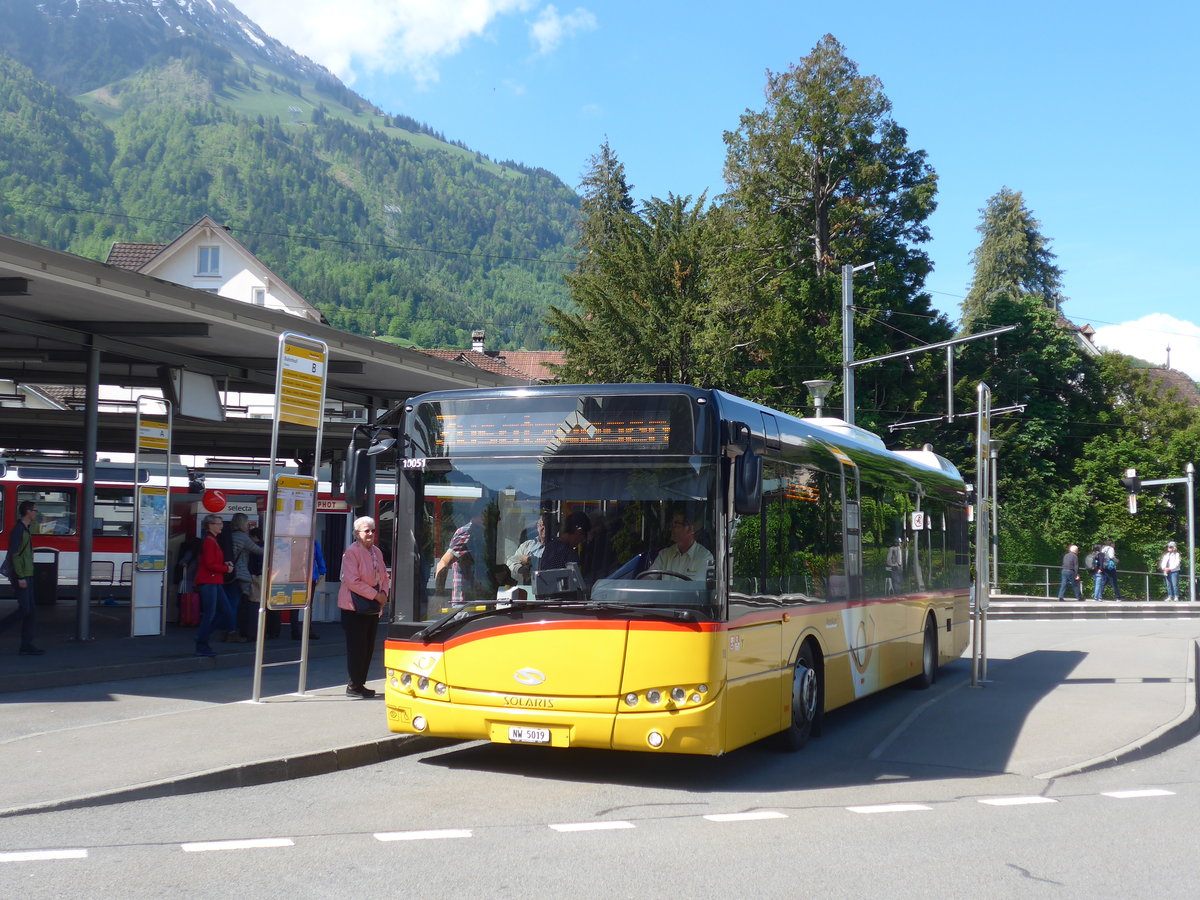 (205'599) - Thepra, Stans - Nr. 19/NW 5019 - Solaris am 30. Mai 2019 beim Bahnhof Stans