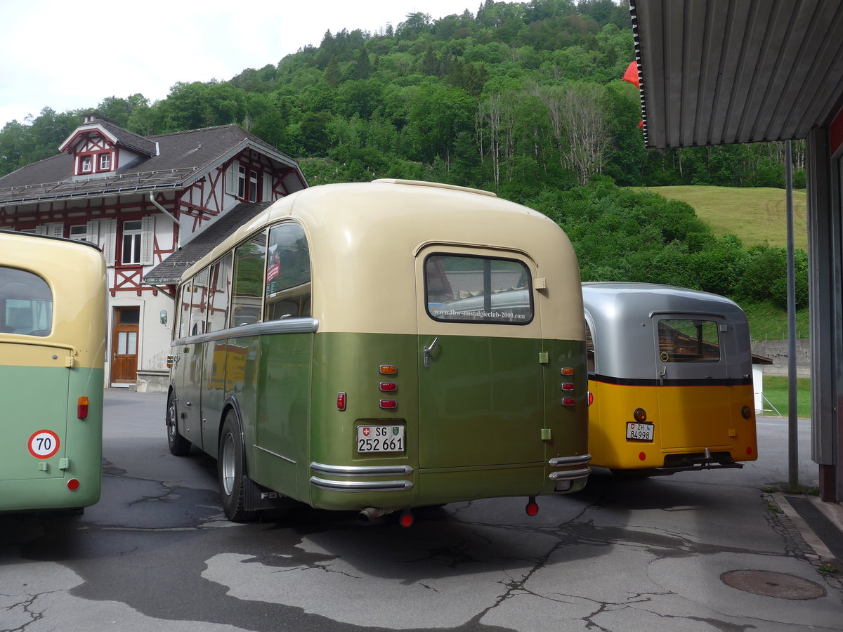 (206'287) - Nostalgieclub, Filzbach - SG 252'661 - FBW/R&J (ex Steiner, Kaltbrunn; ex Grnenfelder, Walenstadt) am 15. Juni 2019 in Elm, Station