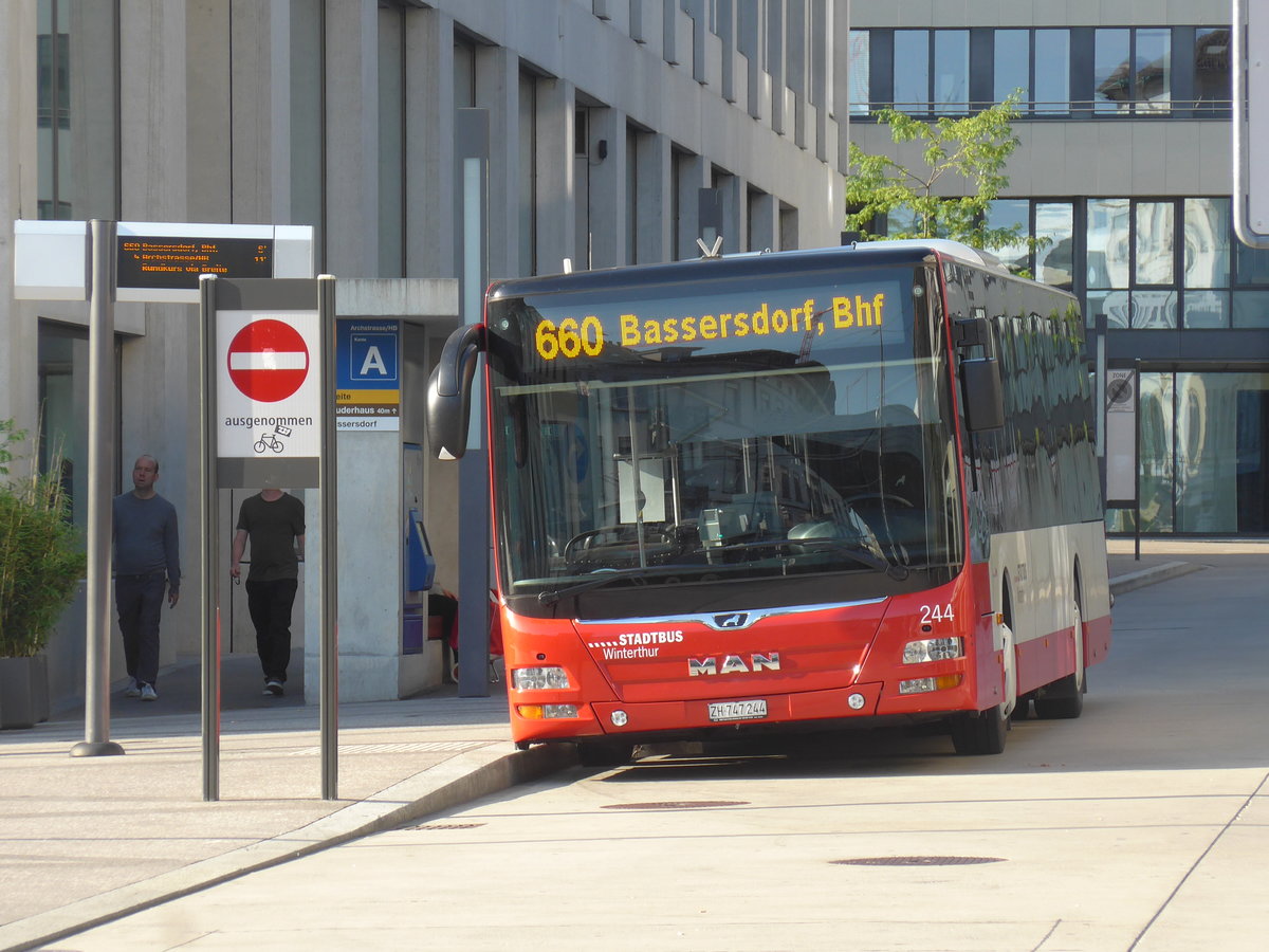 (208'238) - SW Winterthur - Nr. 244/ZH 747'244 - MAN am 1. August 2019 beim Hauptbahnhof Winterthur