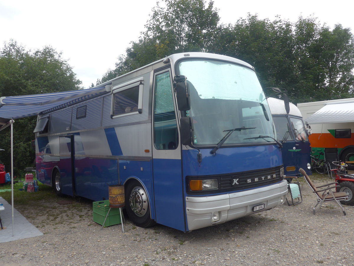 (208'872) - Bchler, Bsingen - FR 36'947 - Setra (ex AAGI Interlaken Nr. 30) am 17. August 2019 in Atzmnnig, Schutt