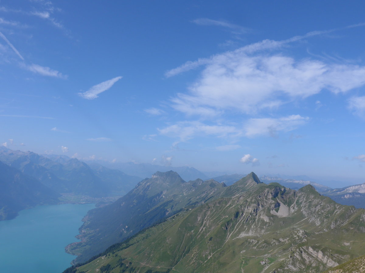 (209'131) - Blick auf den Brienzersee am 31. August 2019 vom Brienzer Rothorn aus