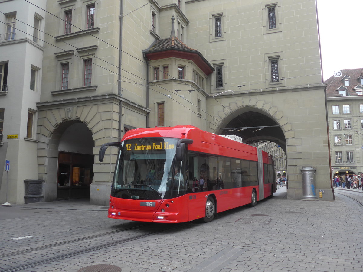 (209'335) - Bernmobil, Bern - Nr. 36 - Hess/Hess Gelenktrolleybus am 5. September 2019 in Bern, Kfigturm