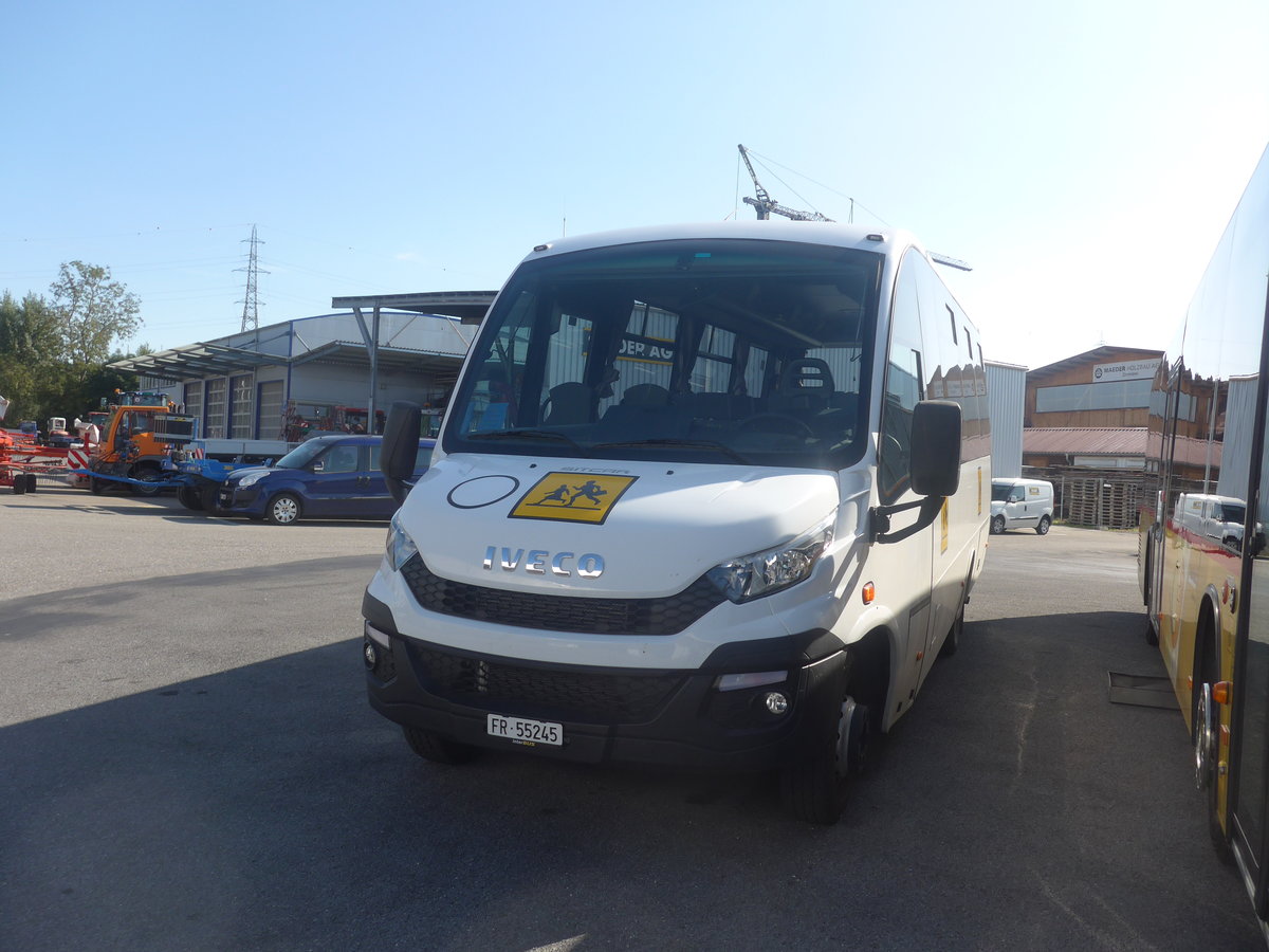 (209'700) - Kleibenzett'l, Kleinbsingen - FR 55'245 - Iveco/Sitcar am 15. September 2019 in Kerzers, Interbus