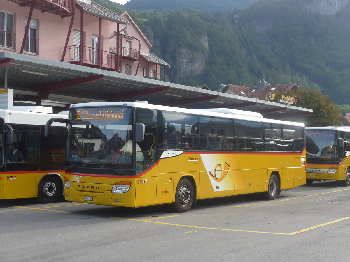 (209'747) - PostAuto Bern - BE 653'387 - Setra am 22. September 2019 in Meiringen, Postautostation