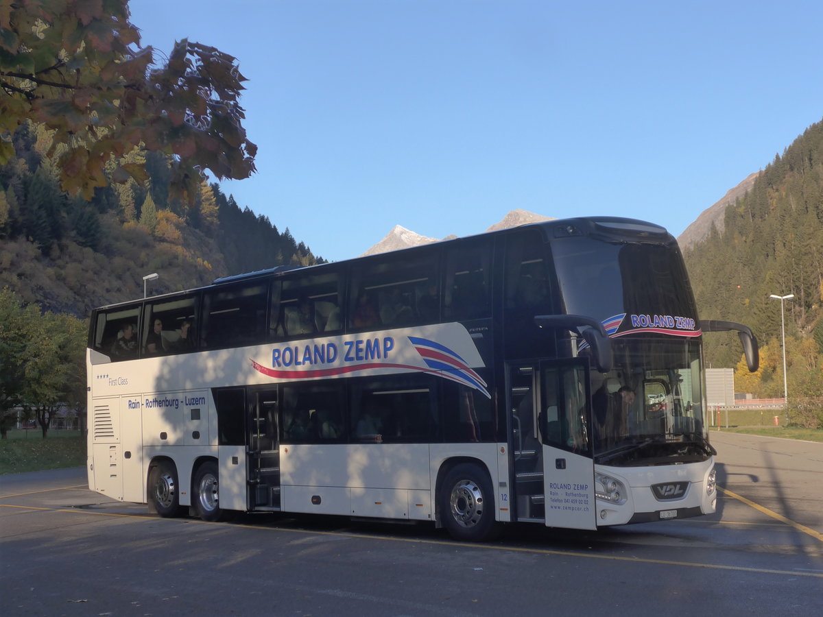 (210'503) - Zemp, Rothenburg - Nr. 12/LU 36'700 - VDL am 26. Oktober 2019 in Ambr-Piotta, Raststtte