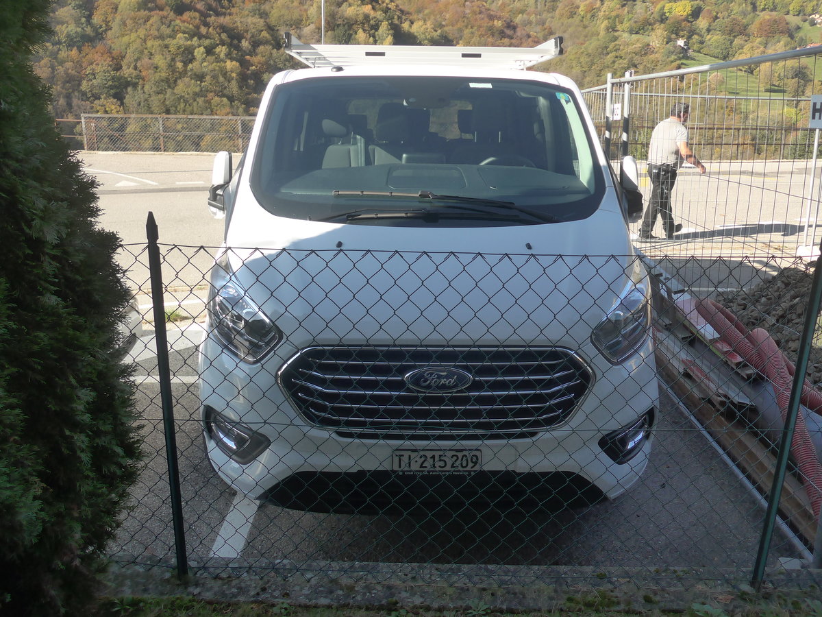 (210'532) - AutoPostale Ticino - TI 215'209 - Ford am 26. Oktober 2019 in Muggio, Paese