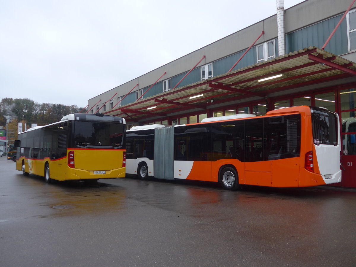 (210'856) - Rattin, Neuhausen - ZH 28 U - Mercedes + Genve-Tours, Genve - ZH 26 U - Mercedes am 8. November 2019 in Kloten, EvoBus