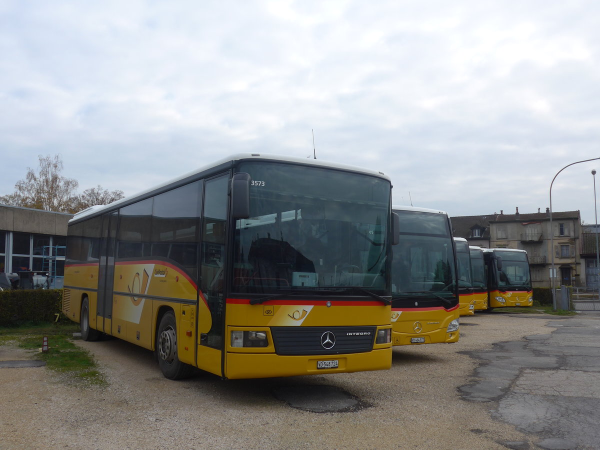 (210'880) - CarPostal Ouest - VD 548'724 - Mercedes am 9. November 2019 in Yverdon, Garage