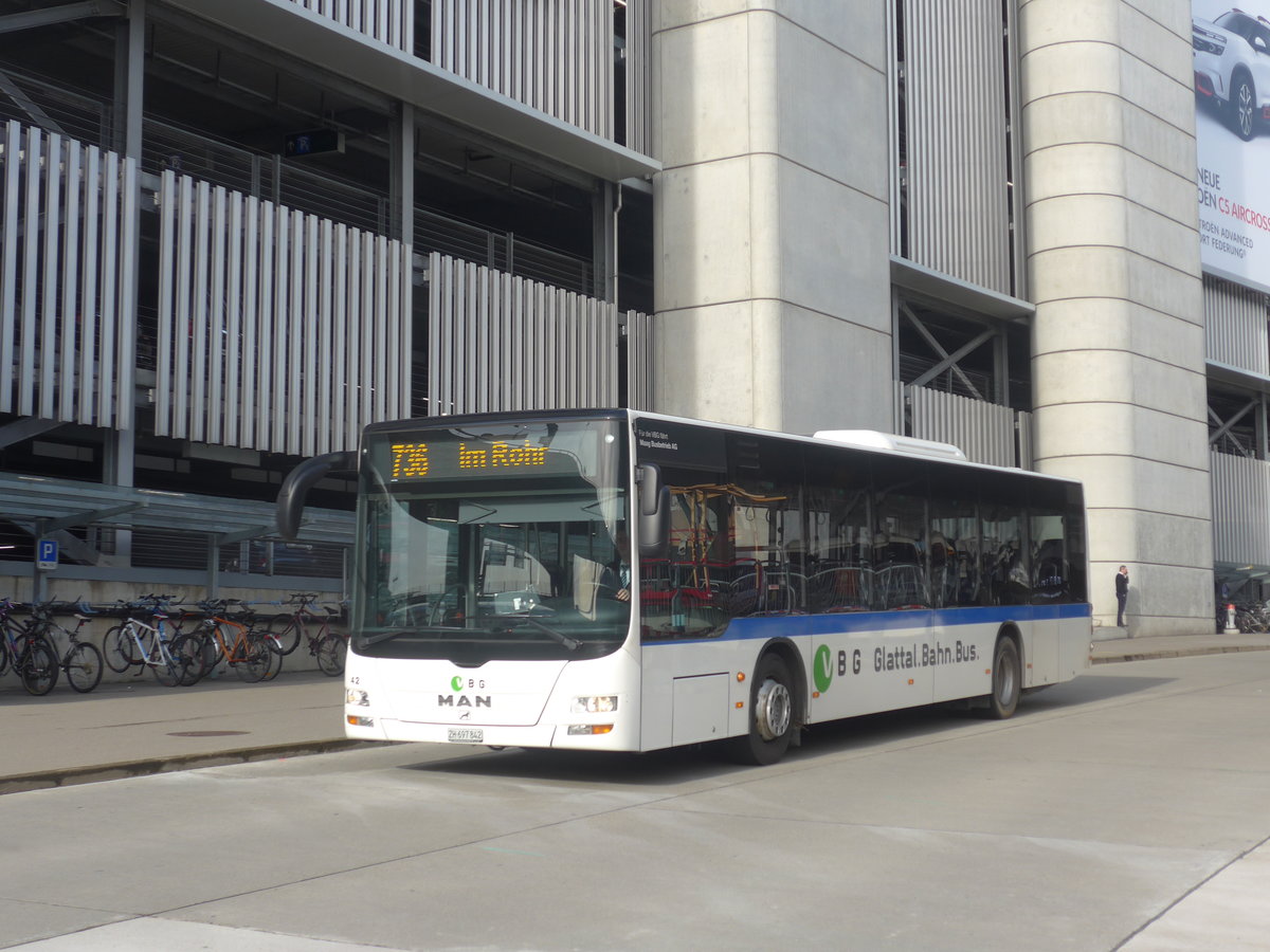 (211'052) - Maag, Kloten - Nr. 42/ZH 697'842 - MAN am 12. November 2019 in Zrich, Flughafen